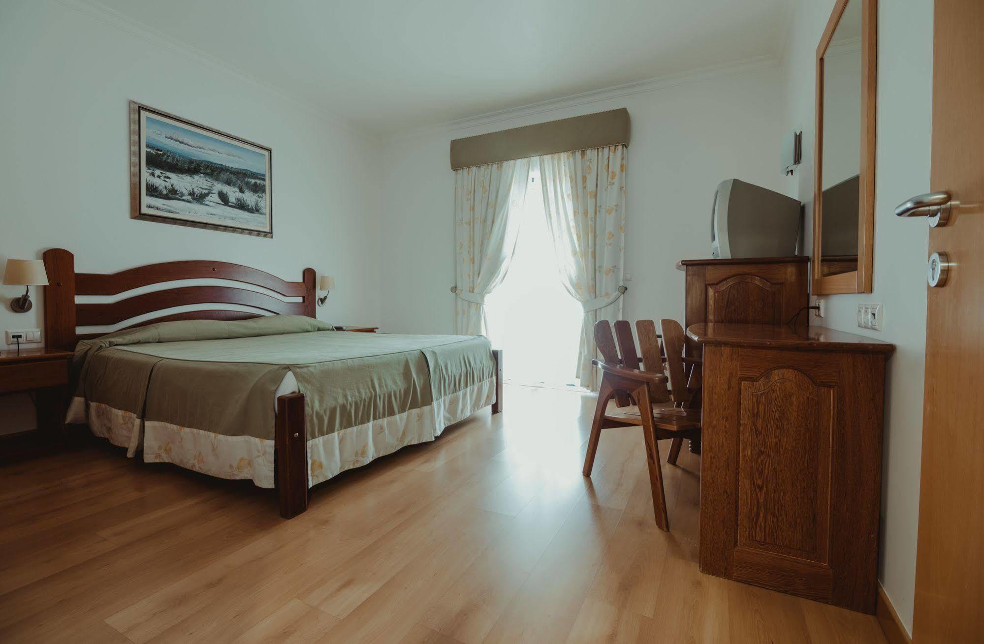 Hotel Quinta Dos Cedros Селорику-да-Бейра Экстерьер фото